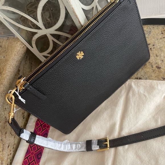 NWT.  Tory butch slim double zipper Blake black crossbody - Picture 4 of 4